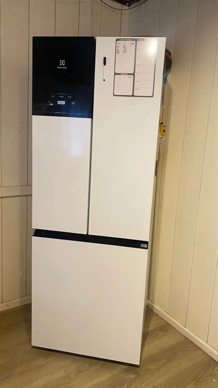 Geladeira Electrolux freezer invertido - Foto 4