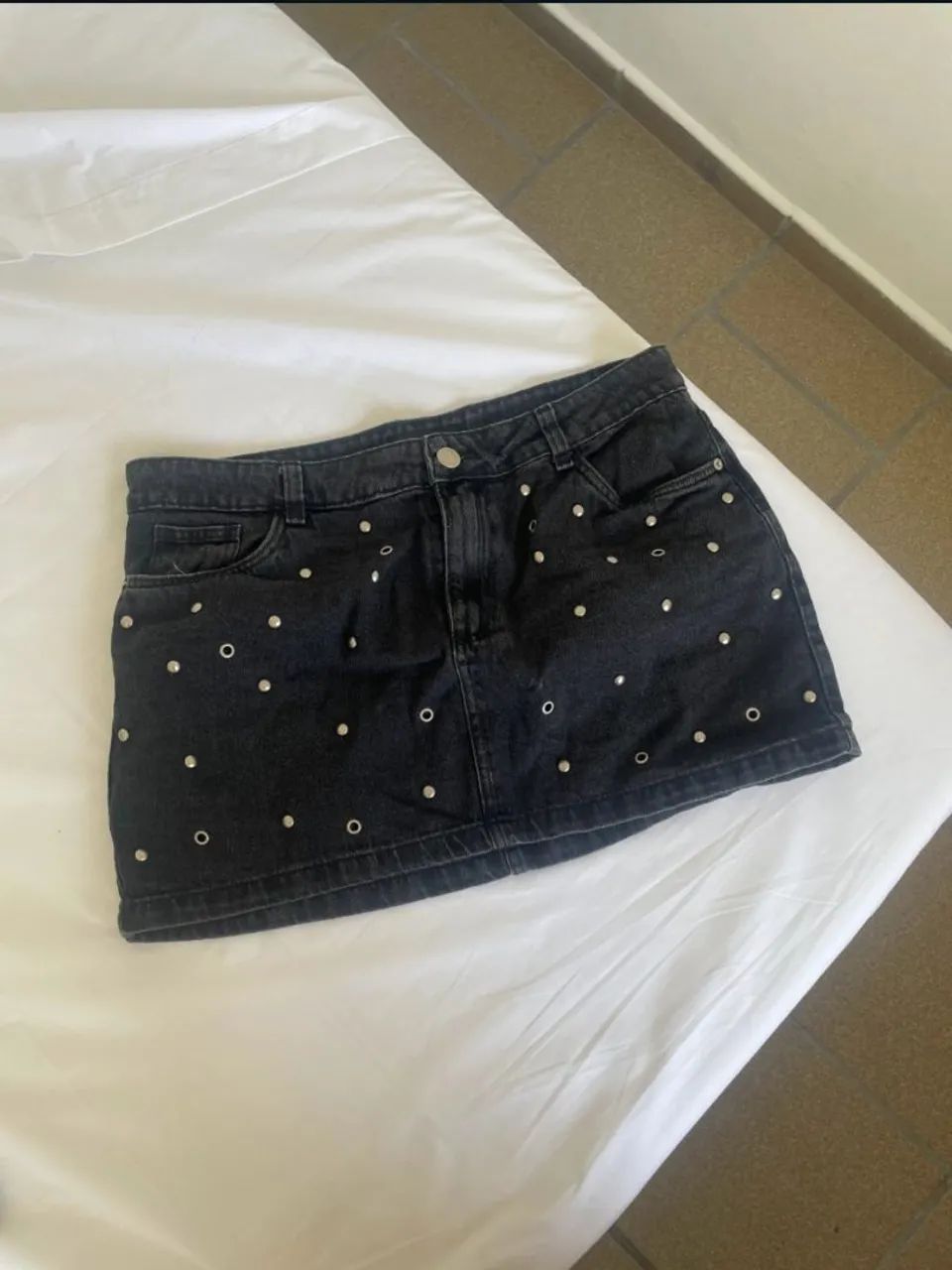 Saia Jeans Preta com Spikers