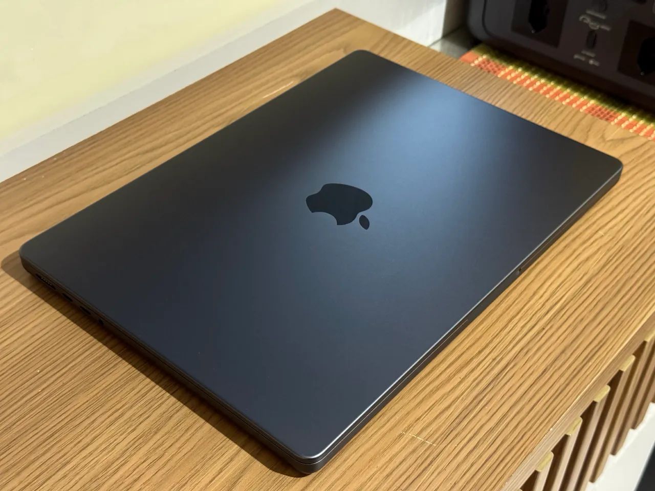 MacBook Pro 14 M5 (2025 - SPB) 40 ciclos Novíssimo  - Foto 4