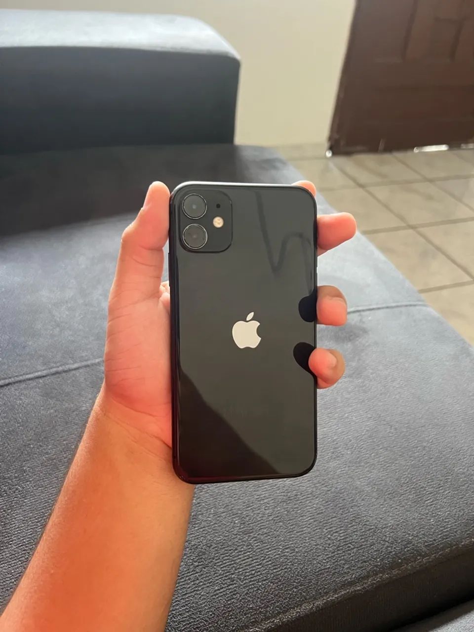 iPhone 11 Preto 128GB - Com Caixa Original - Foto 2