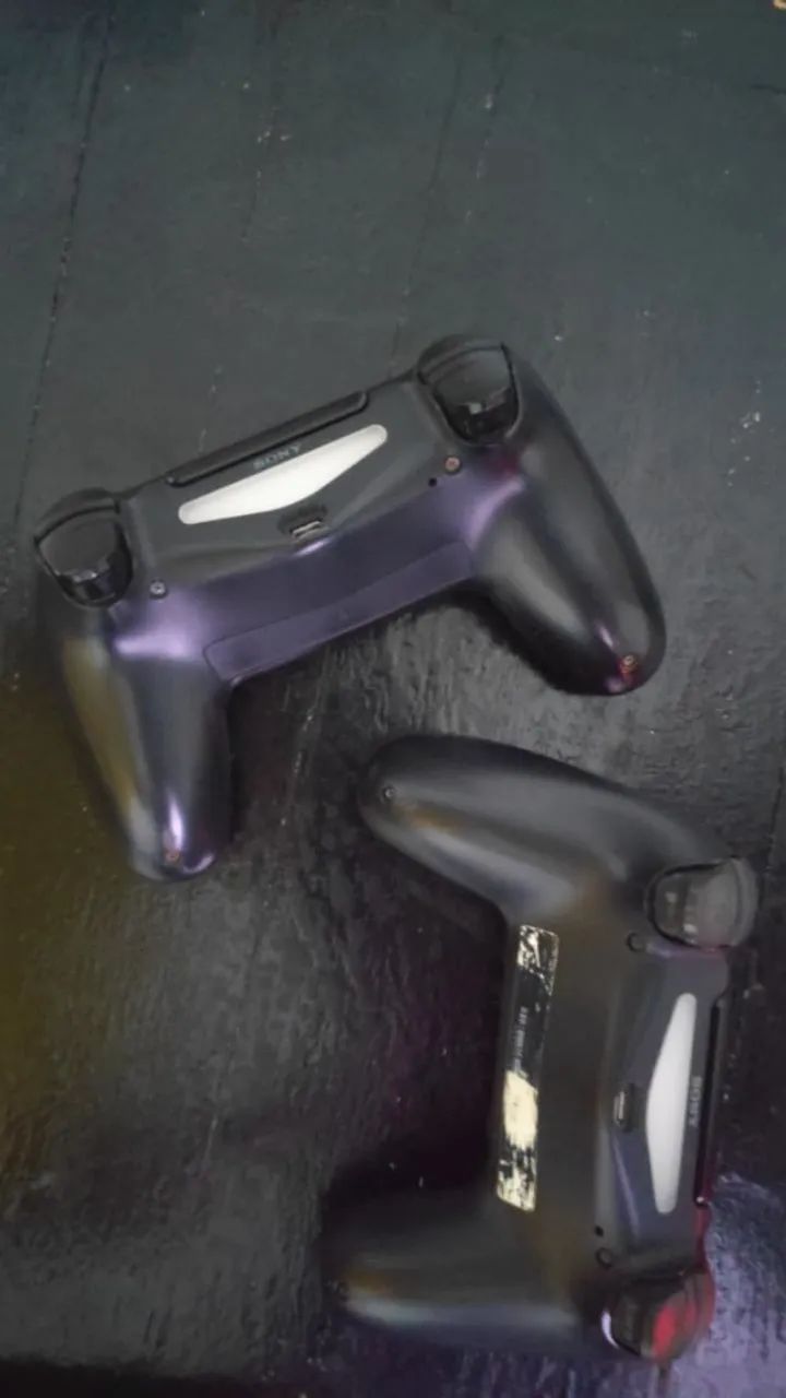 2 controles originais de PS4 (DualShock 4) com defeito. - Foto 2