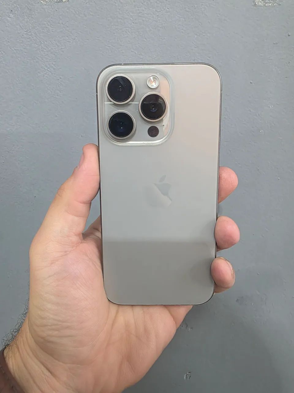 Iphone 15 pro 128gb impecável  - Foto 2