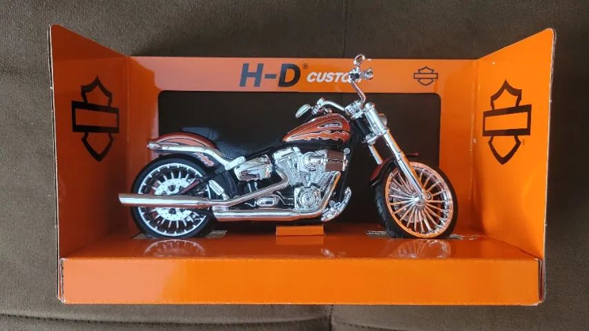 Miniatura Moto Harley Davidson CVO Breakout 2014 - Foto 3