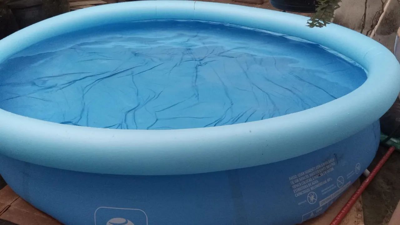 Vendo Piscina de 2.700litros (seminova)