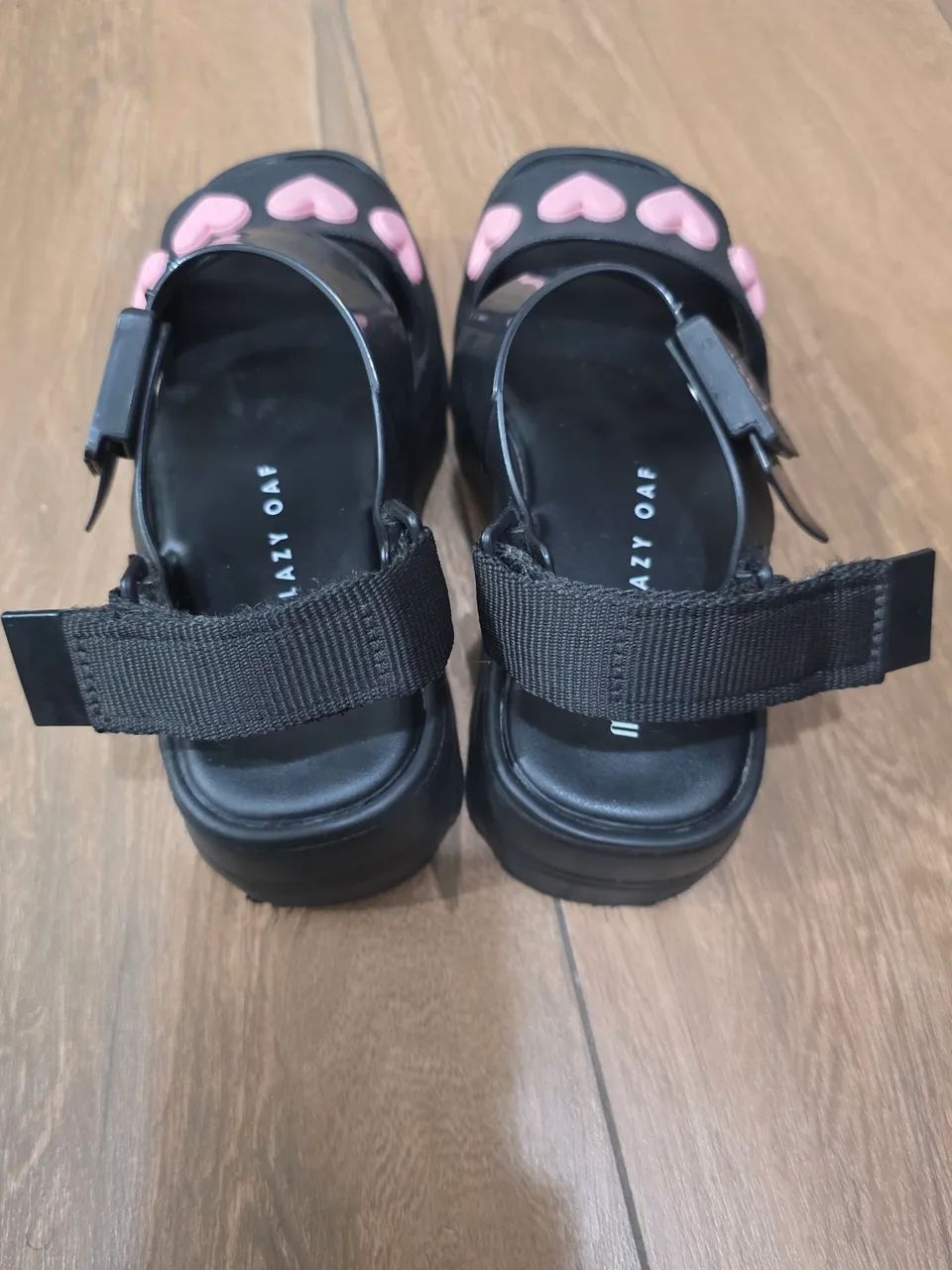 Sandália plataforma Melissa coração lazy oaf - Foto 3