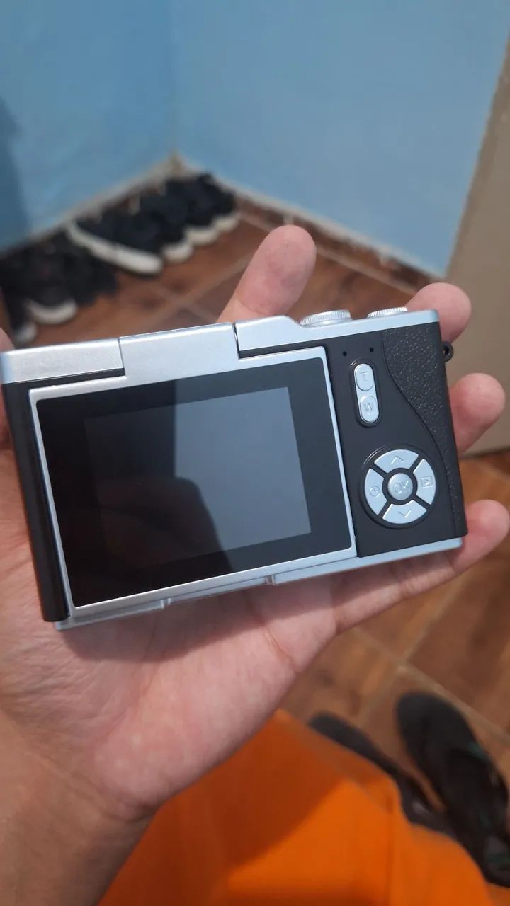 Câmera vintage nova
