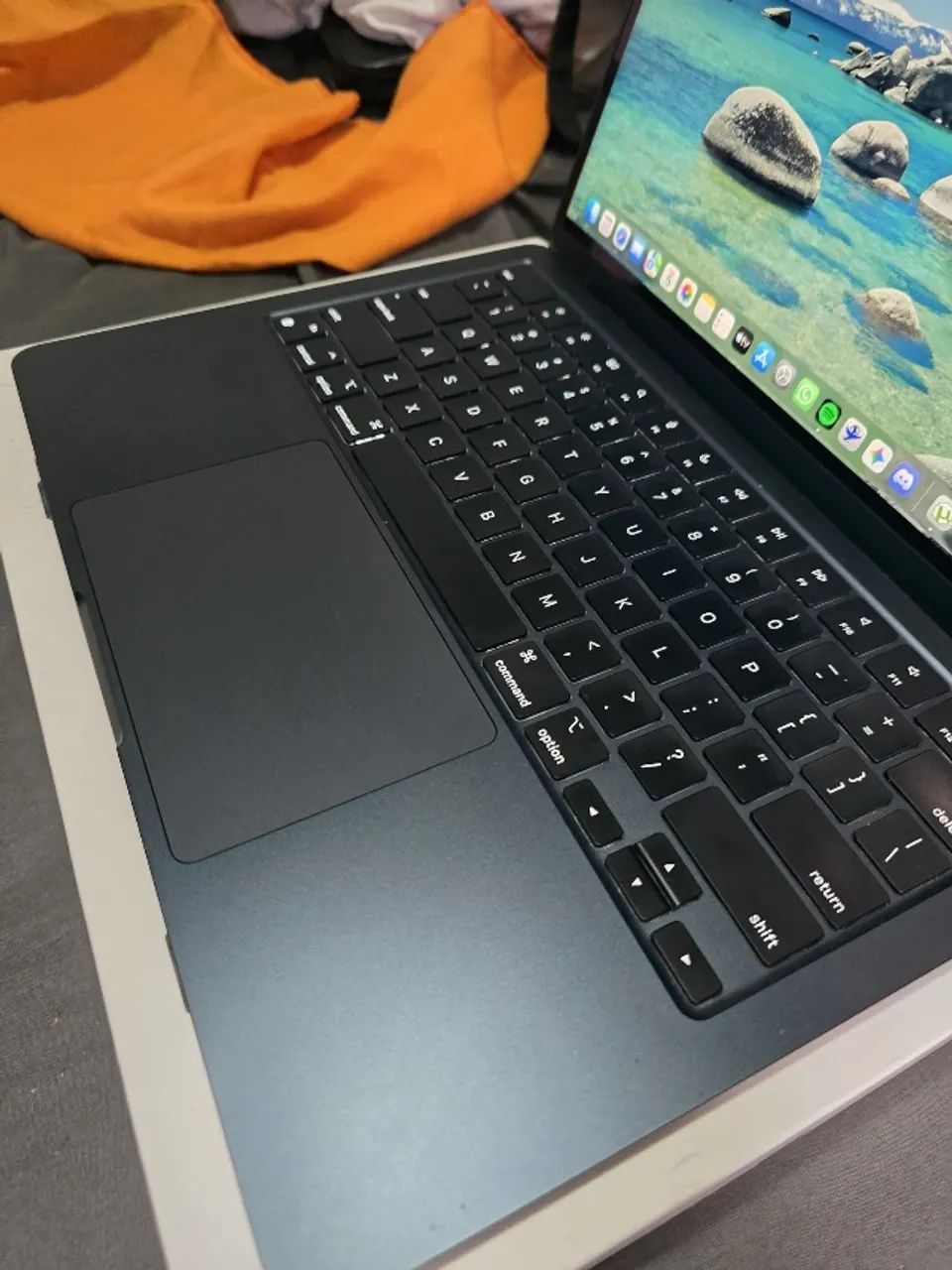 MACBOOK AIR M2, 8GB,  256 GB - Foto 2