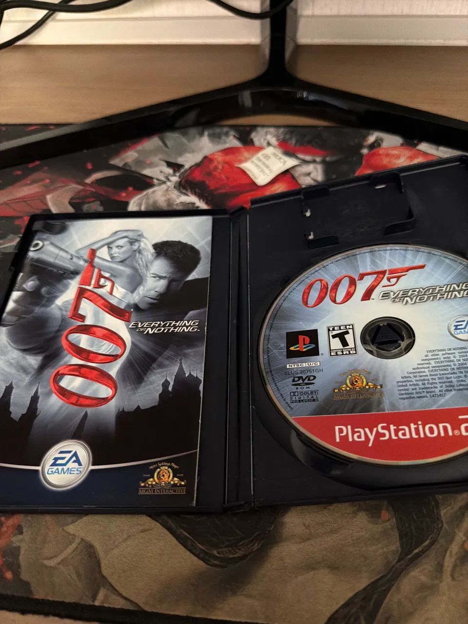 007 EVERTHING OR NOTHING PS2 - Foto 2