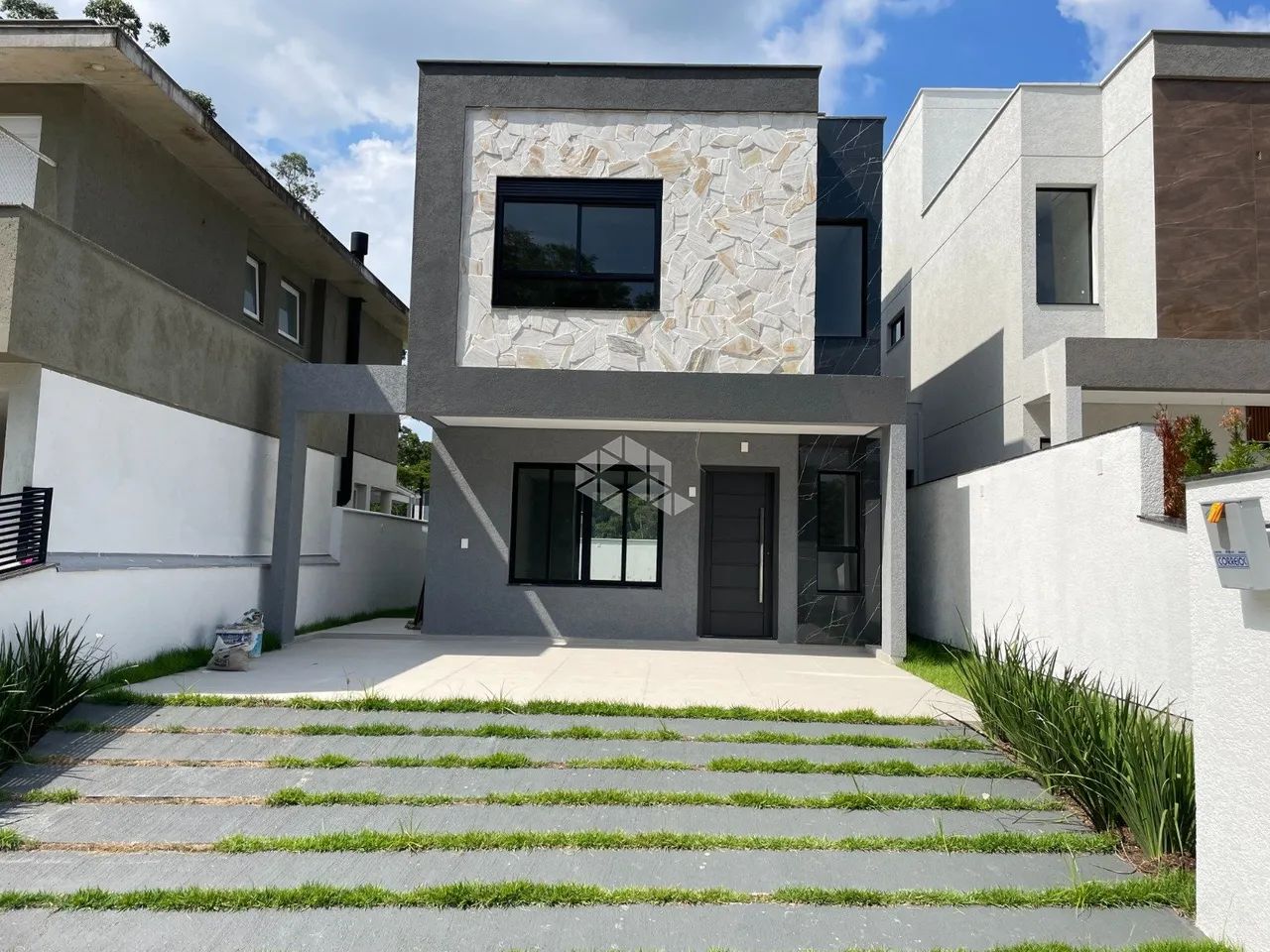 Casa Duplex com 3 suítes em Santo Antônio de Lisboa - Florianópolis