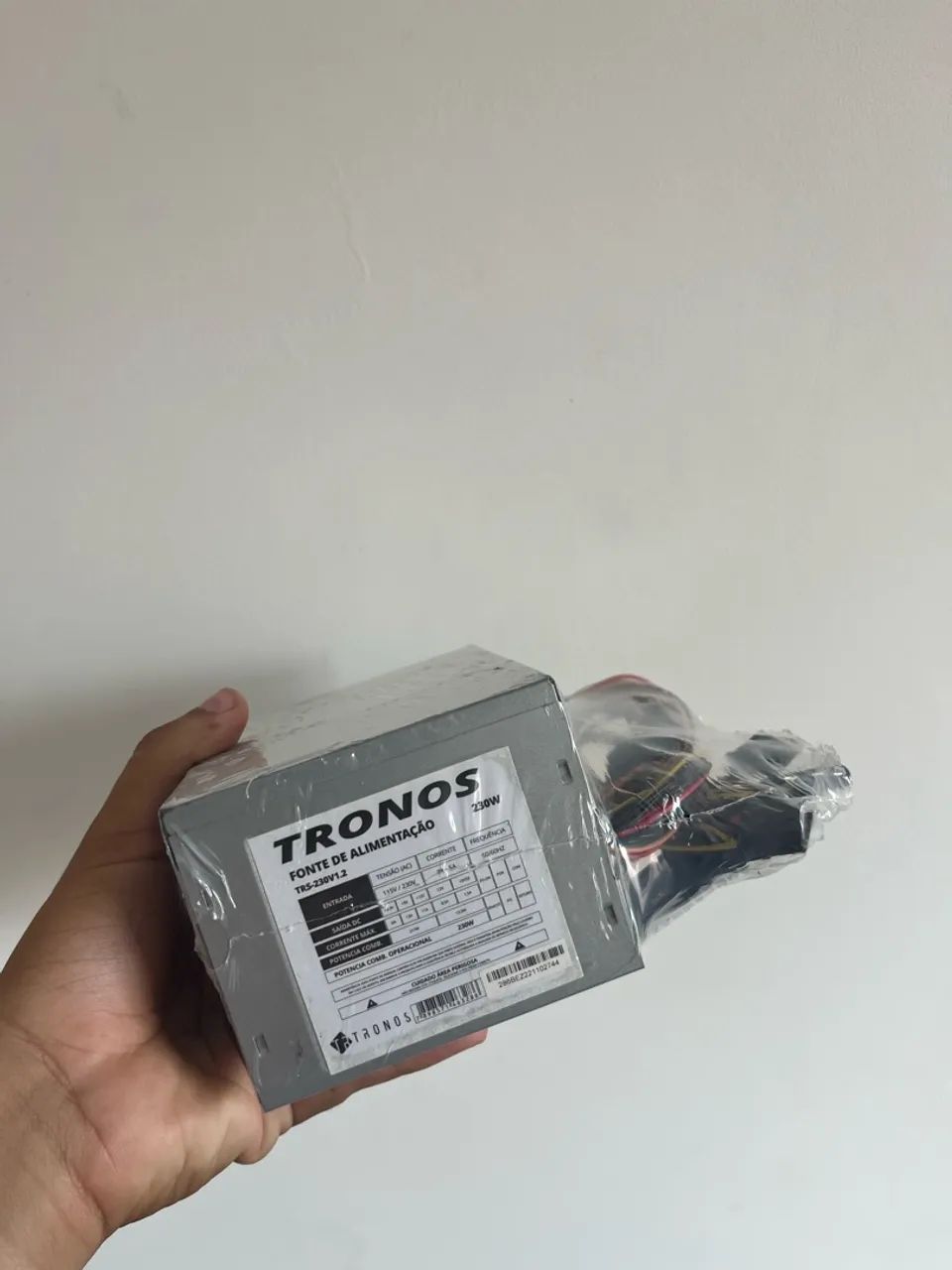 Fonte tronos 230w