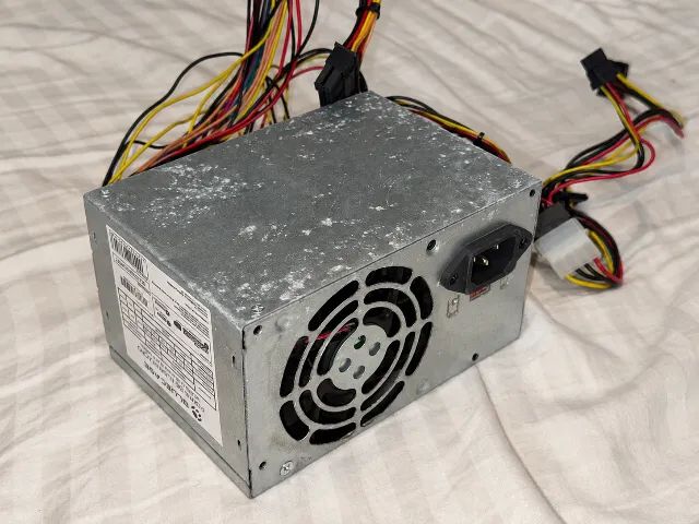 Fonte Bluecase BLU230-E ATX 230W para PC