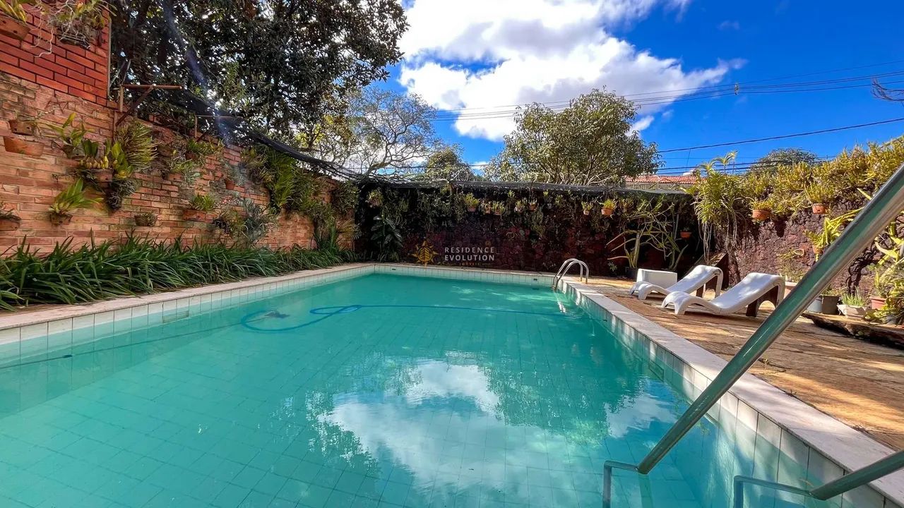Casa, 4 quartos, 1 suite, 8 vagas