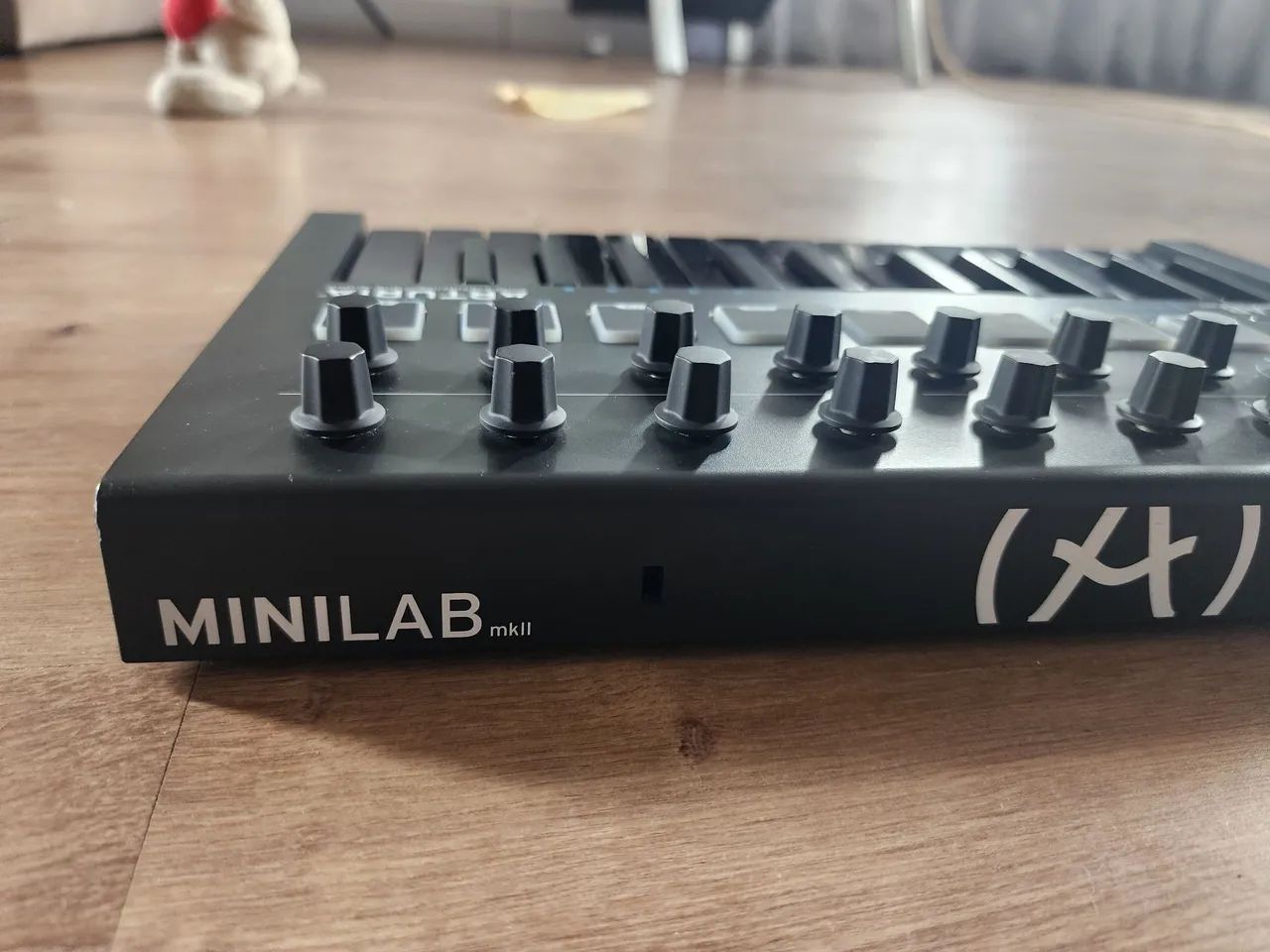 Controlador Arturia MK2 Black - Foto 4