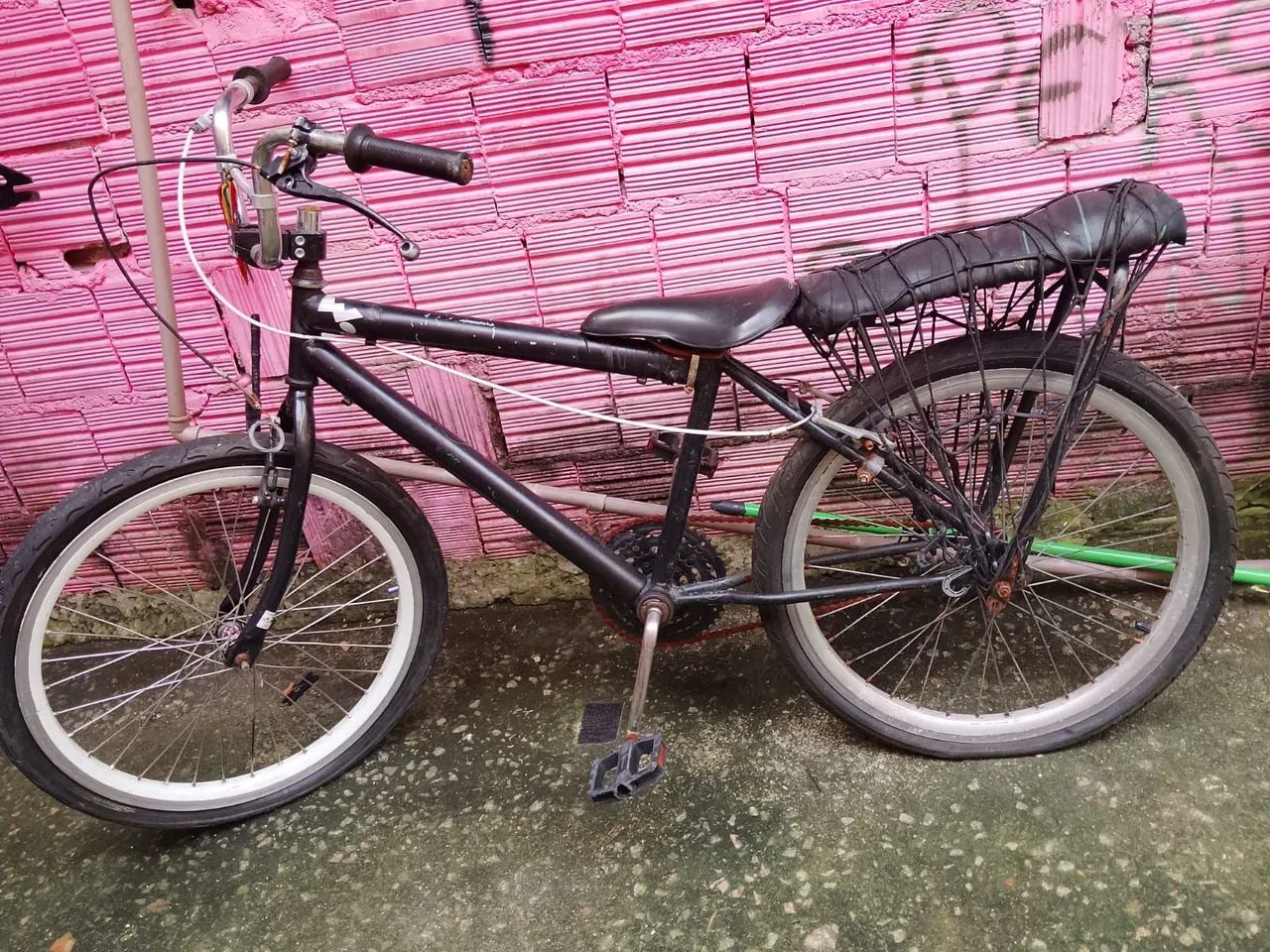 Estou vendendo a bicicleta 