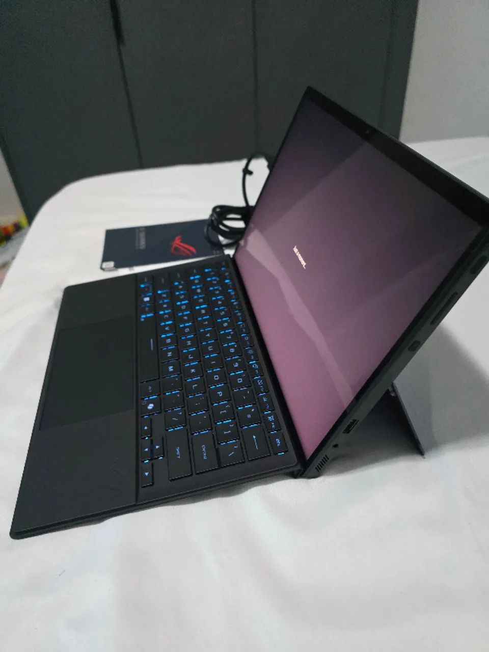 Asus Rog Flow Z13 Ryzen AI Max + 395 64gb/1tb - Foto 2