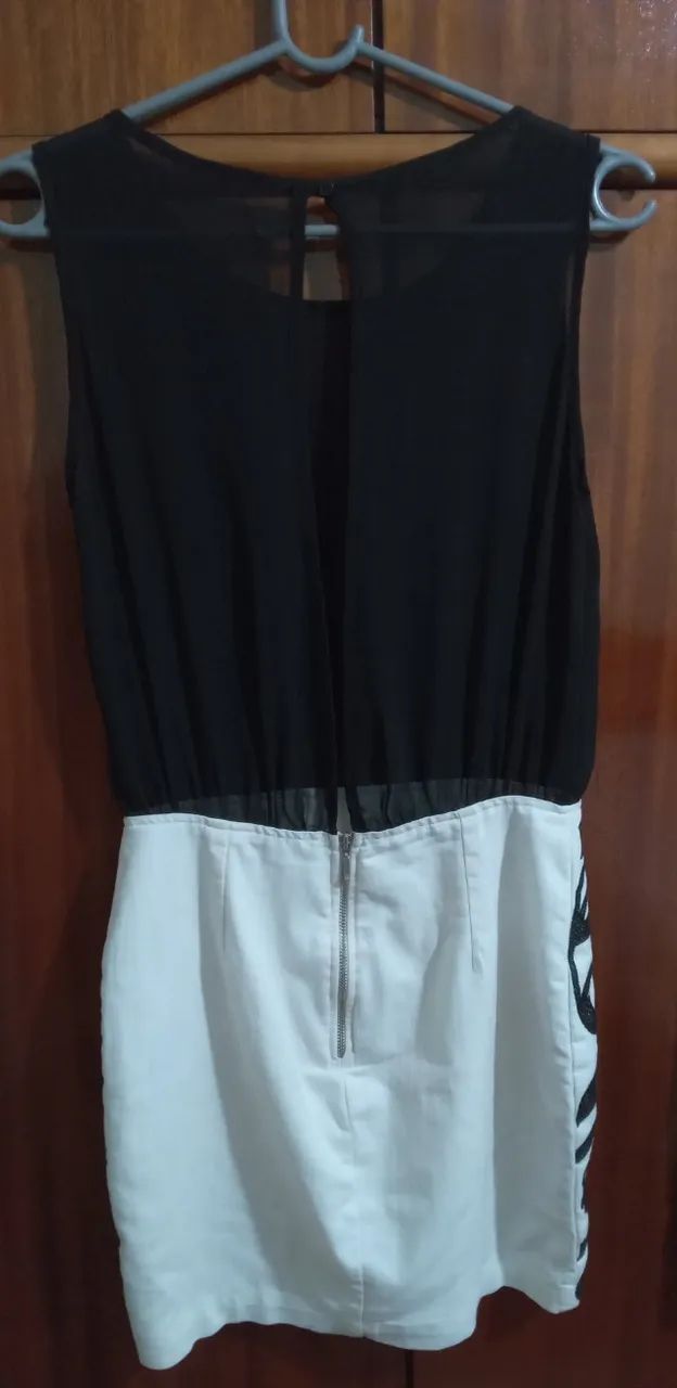Lado do vestido