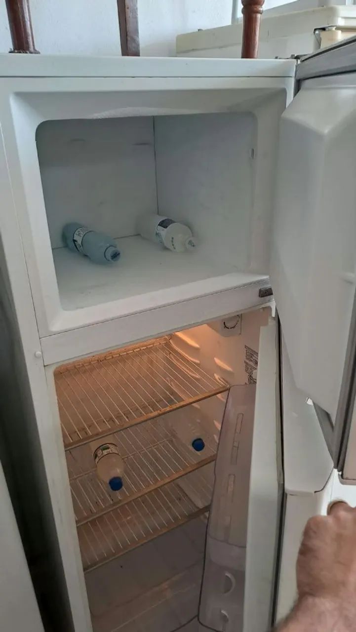 Geladeira Electrolux - com garantia - Foto 3