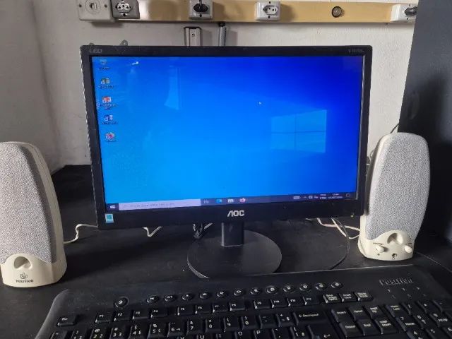 Computador Dual Core / 4GB RAM / HD 320GB