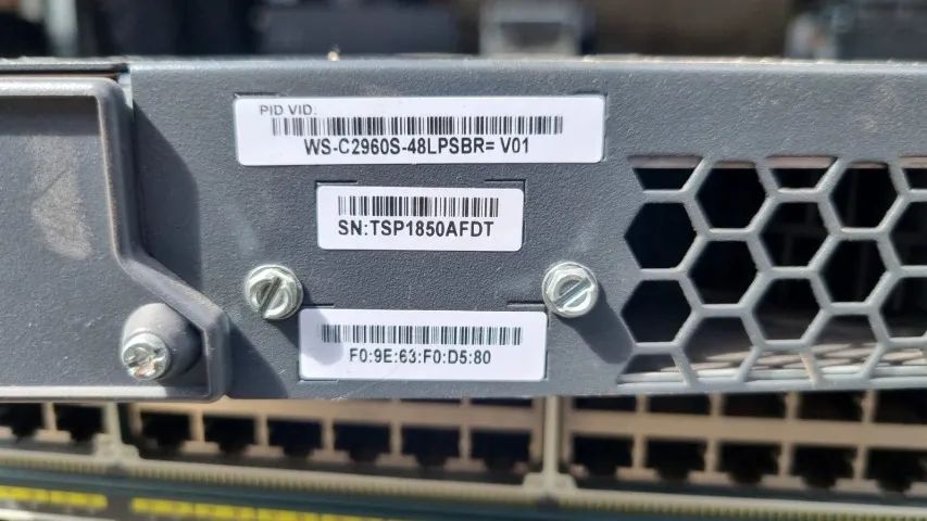Switch Cisco Catalsyt 2960s 48lpsbr 48x1G 4x1G SFP - Foto 2