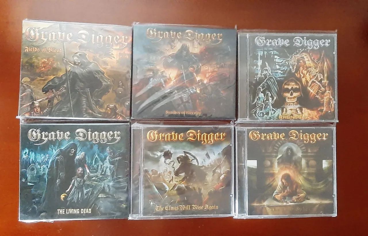 Lote com 14 CDs Grave Digger