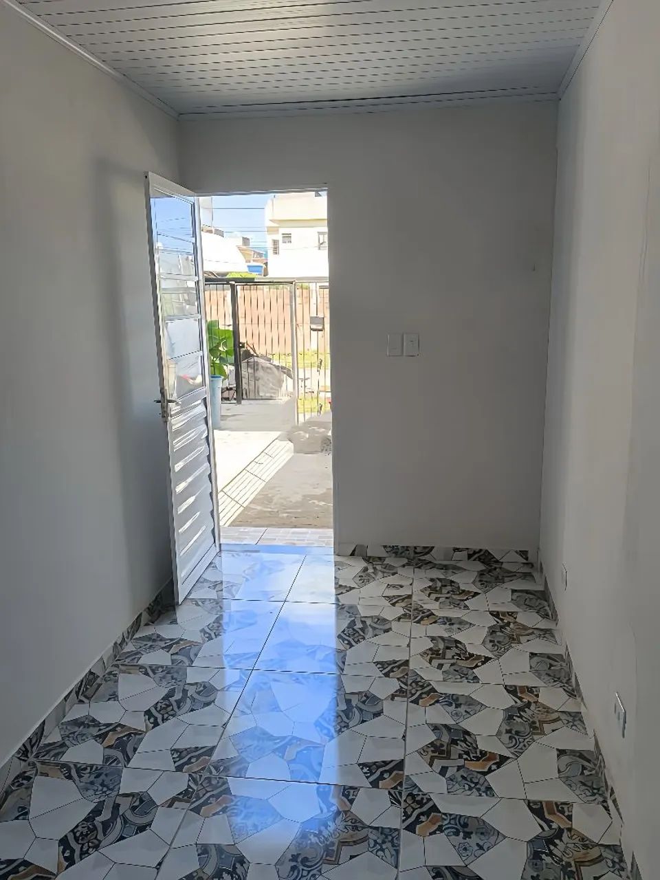 Alugo casa térrea  - Foto 2