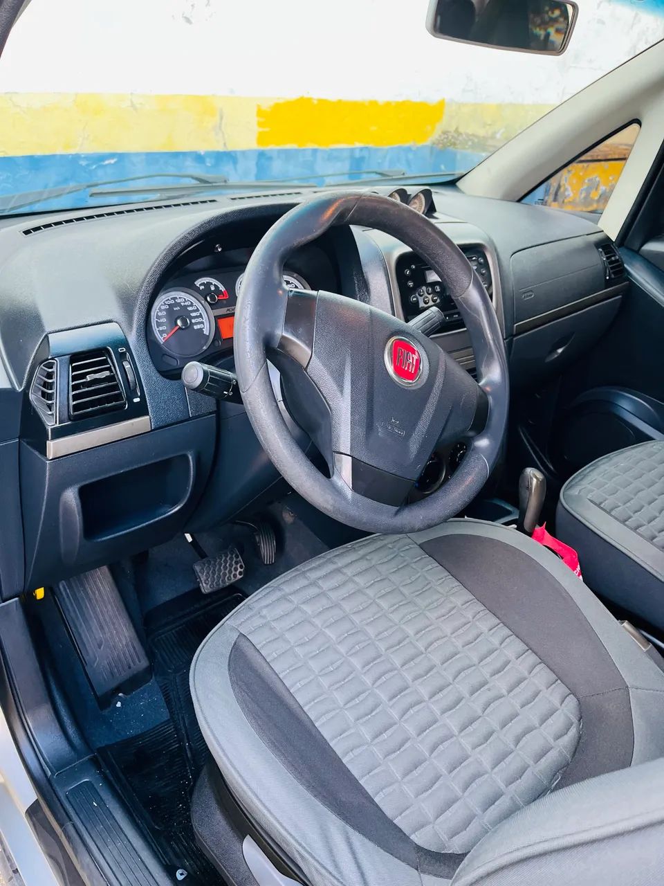Fiat Idea Adv./ Adv.lock.dualogic 1.8 Flex 5P 2013 - Foto 3