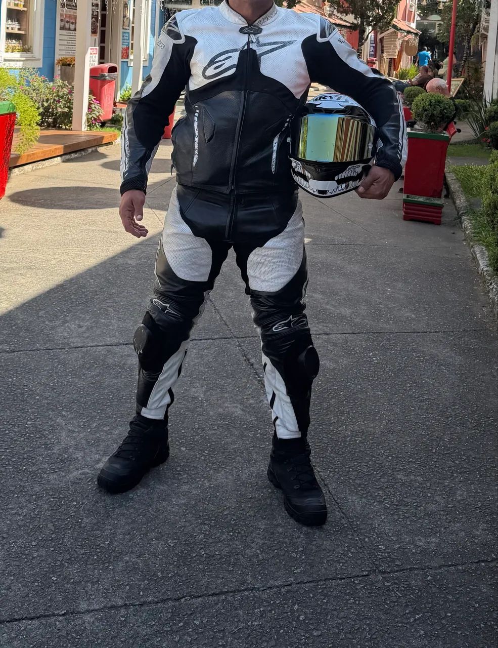 Macacão alpinestars n°56