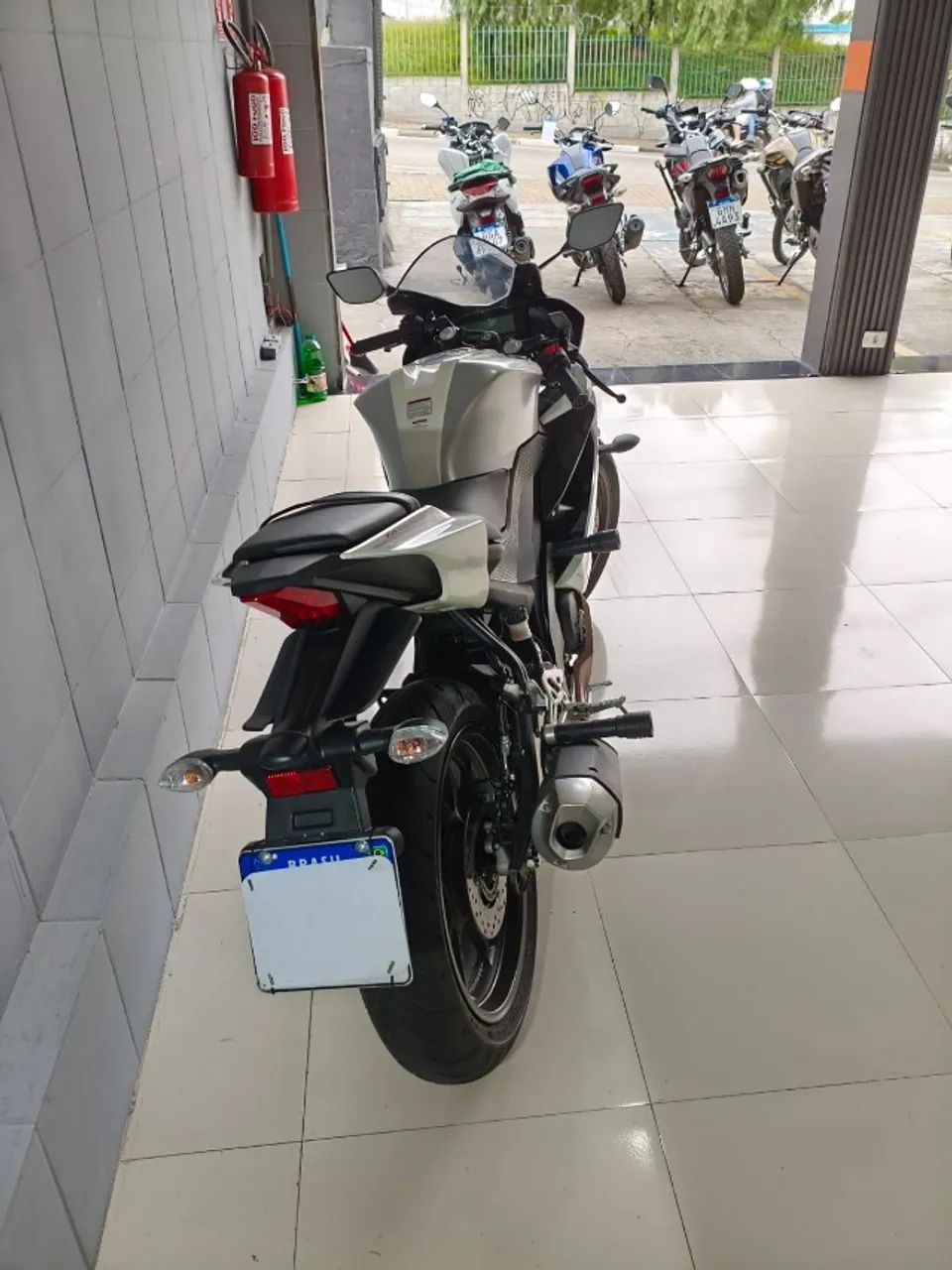 Yamaha R15 2026 - Foto 4