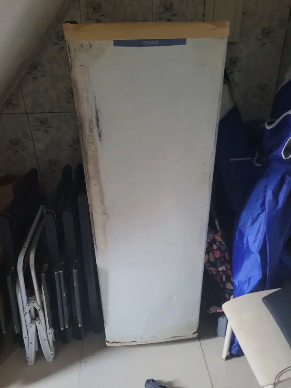 Freezer consul com defeito, vazamento no silindro