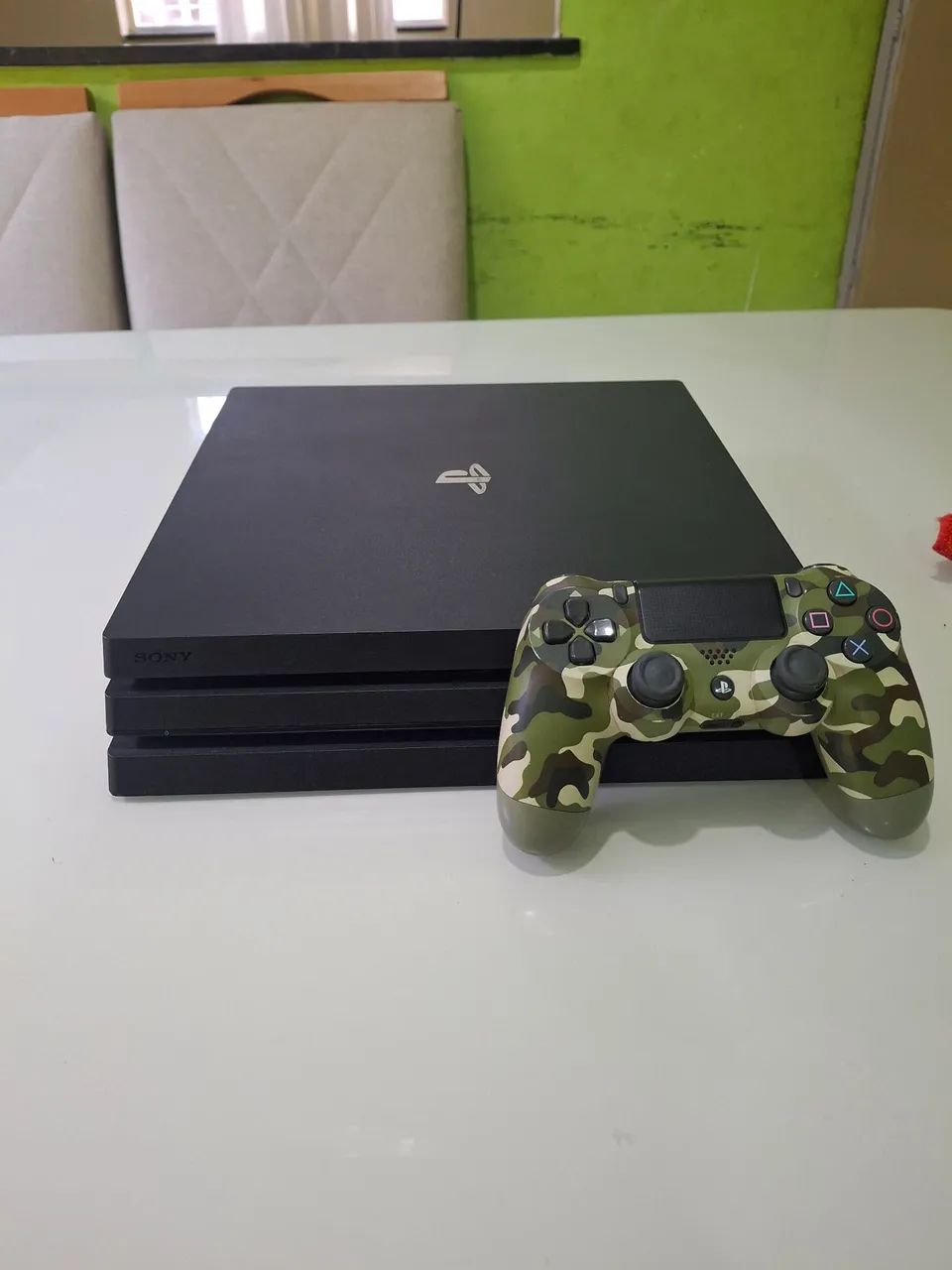 PS4 PRO 1TB - Foto 2