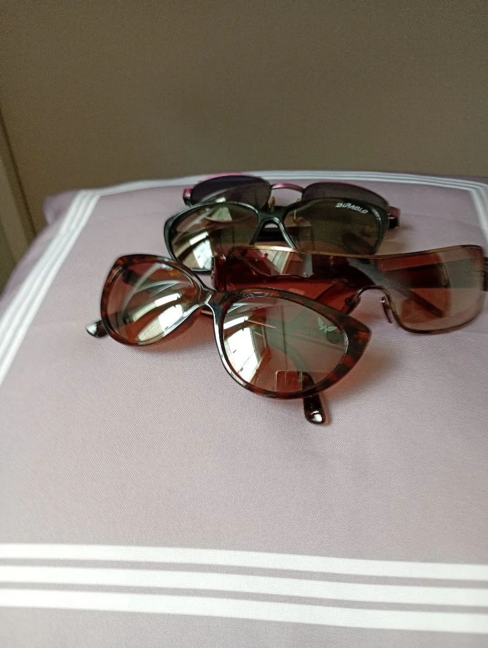 Vendo vários óculos de sol 