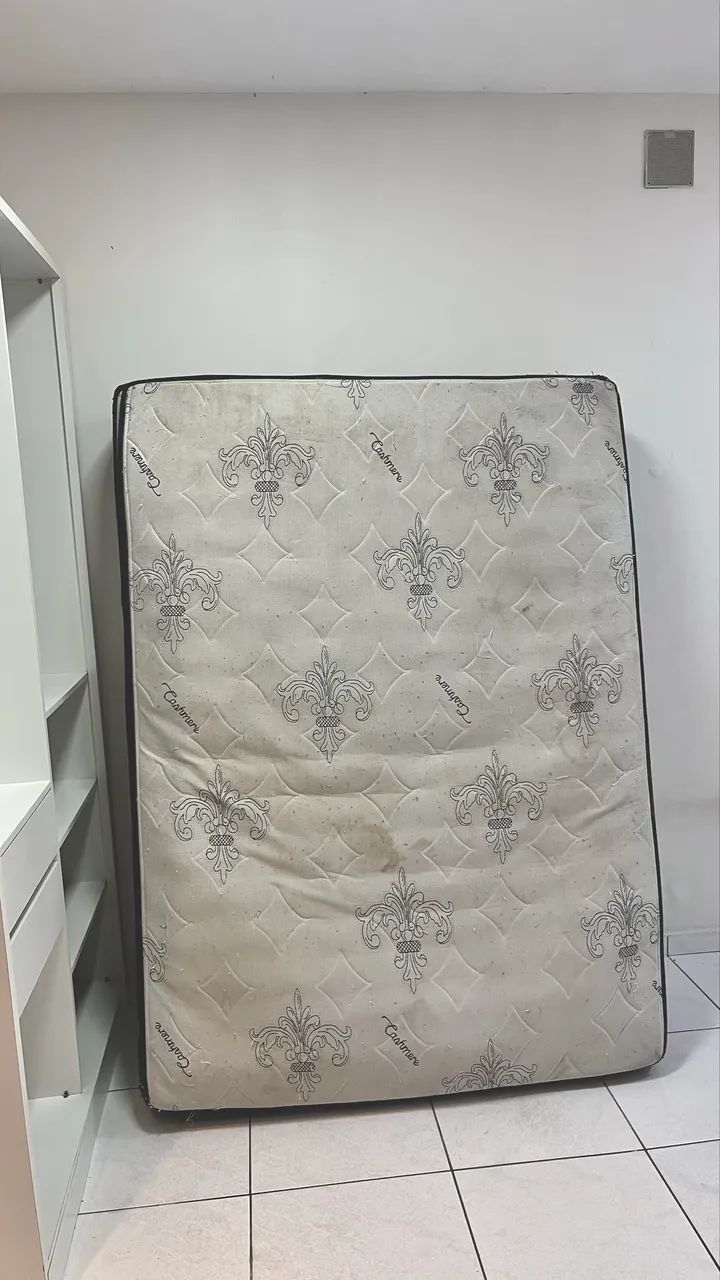 Cama queen usada