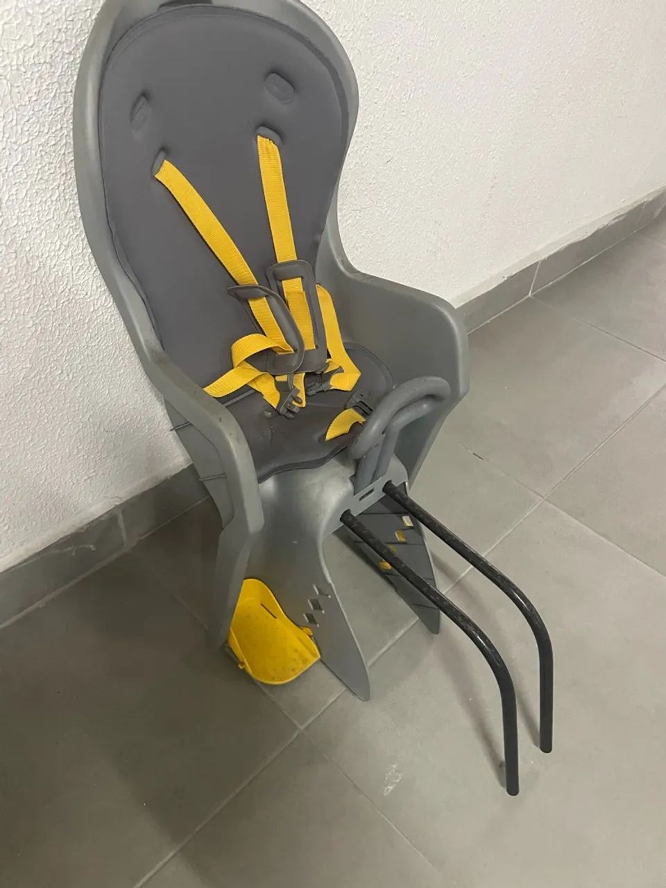Cadeirinha de bebê pRa bicicleta 