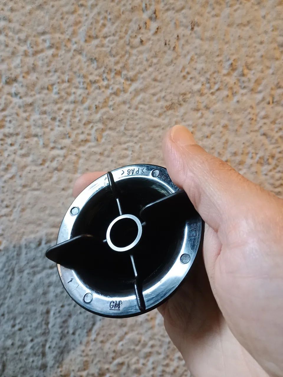 Rosca de estepe de carros da GM modelos Corsa, Celta e Prisma. Peça original GM - Foto 3