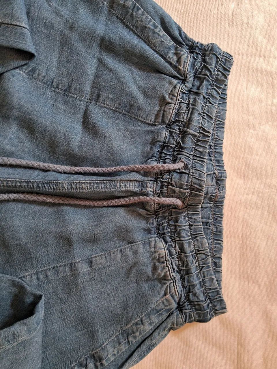 Calça Mom tecido gostoso - Foto 2