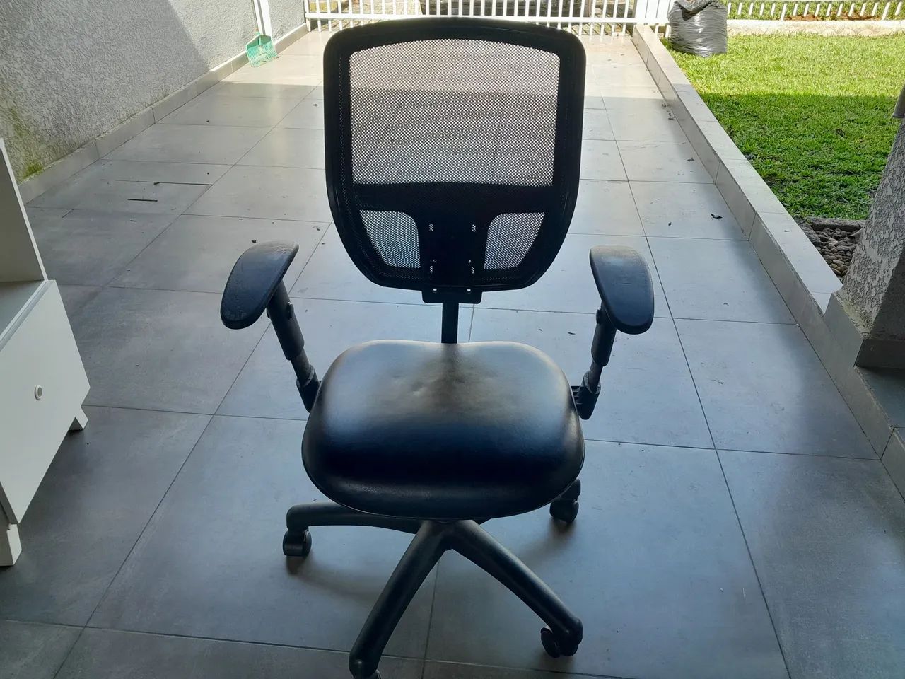 Escrivaninha + cadeira - Foto 4