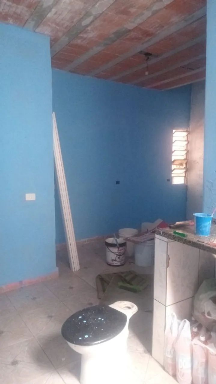 Vende-se 1 cômodo com banheiro 