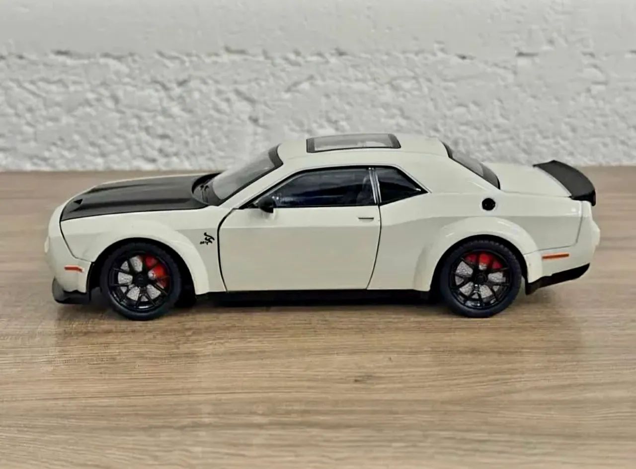 Carro miniatura 1/24  Dodge SRT - Foto 3