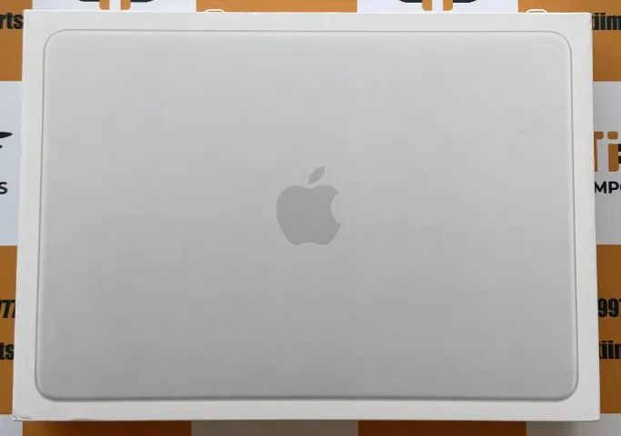 Macbook Neo 512GB 8Gb Prata Lacrado 13 polegadas C/ Touch ID