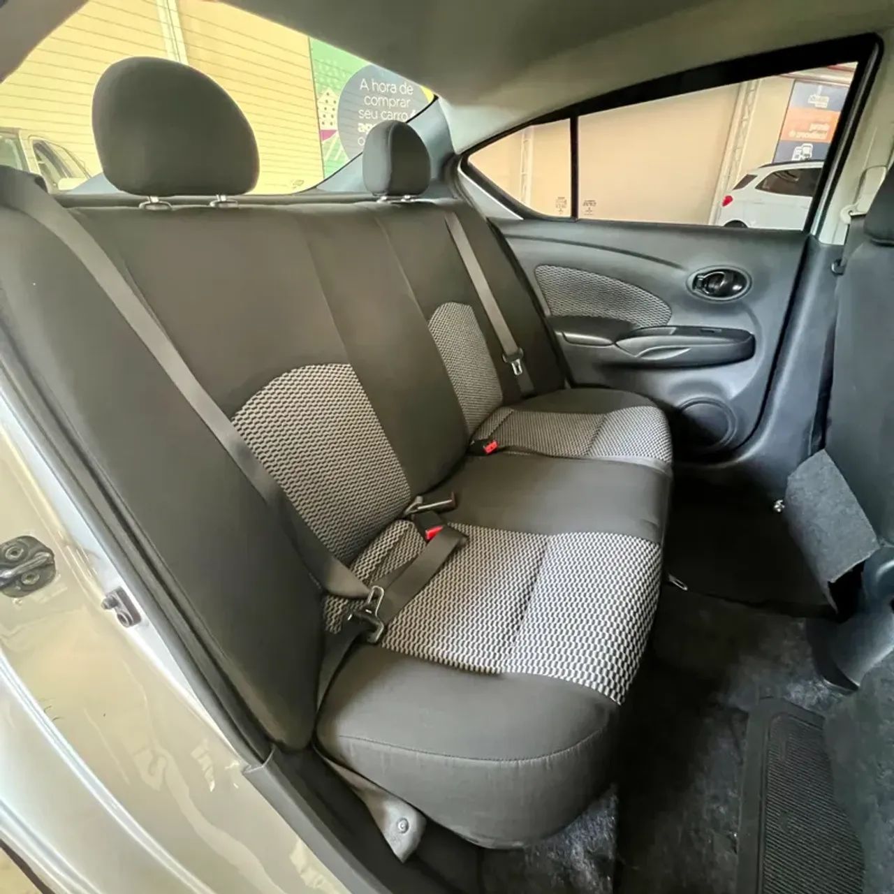 Nissan Versa 1.0 12V FlexStart 4p Mec., foto 8 de 9