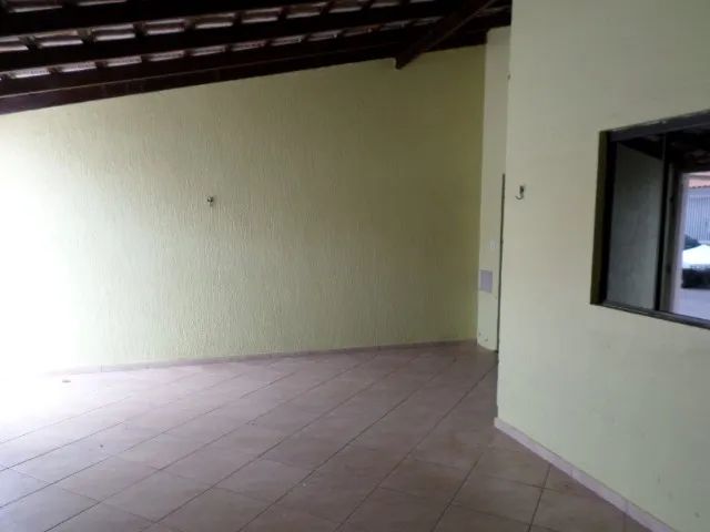 VENDE - SE  UMA CASA  - Foto 4