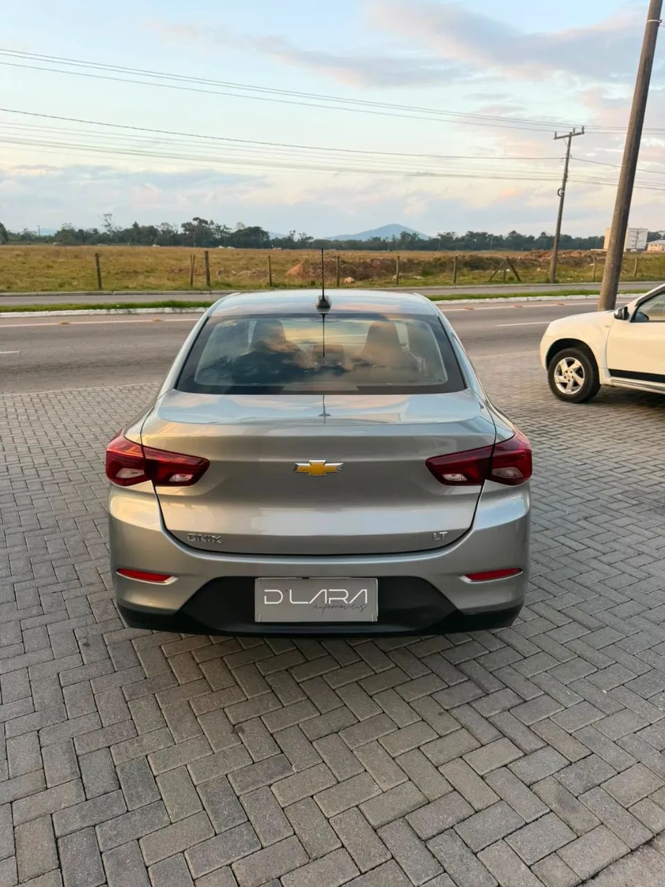Chevrolet Onix Plus LT 1.0 12V Flex Mec. 4P 2024 - Foto 3