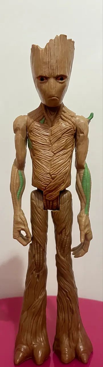 Boneco Groot 30cm articulado Hasbro 
