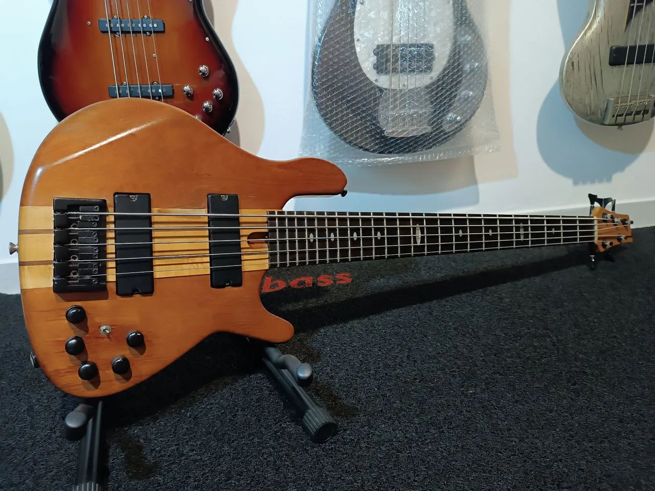Contra baixo luthier regulado e blindado