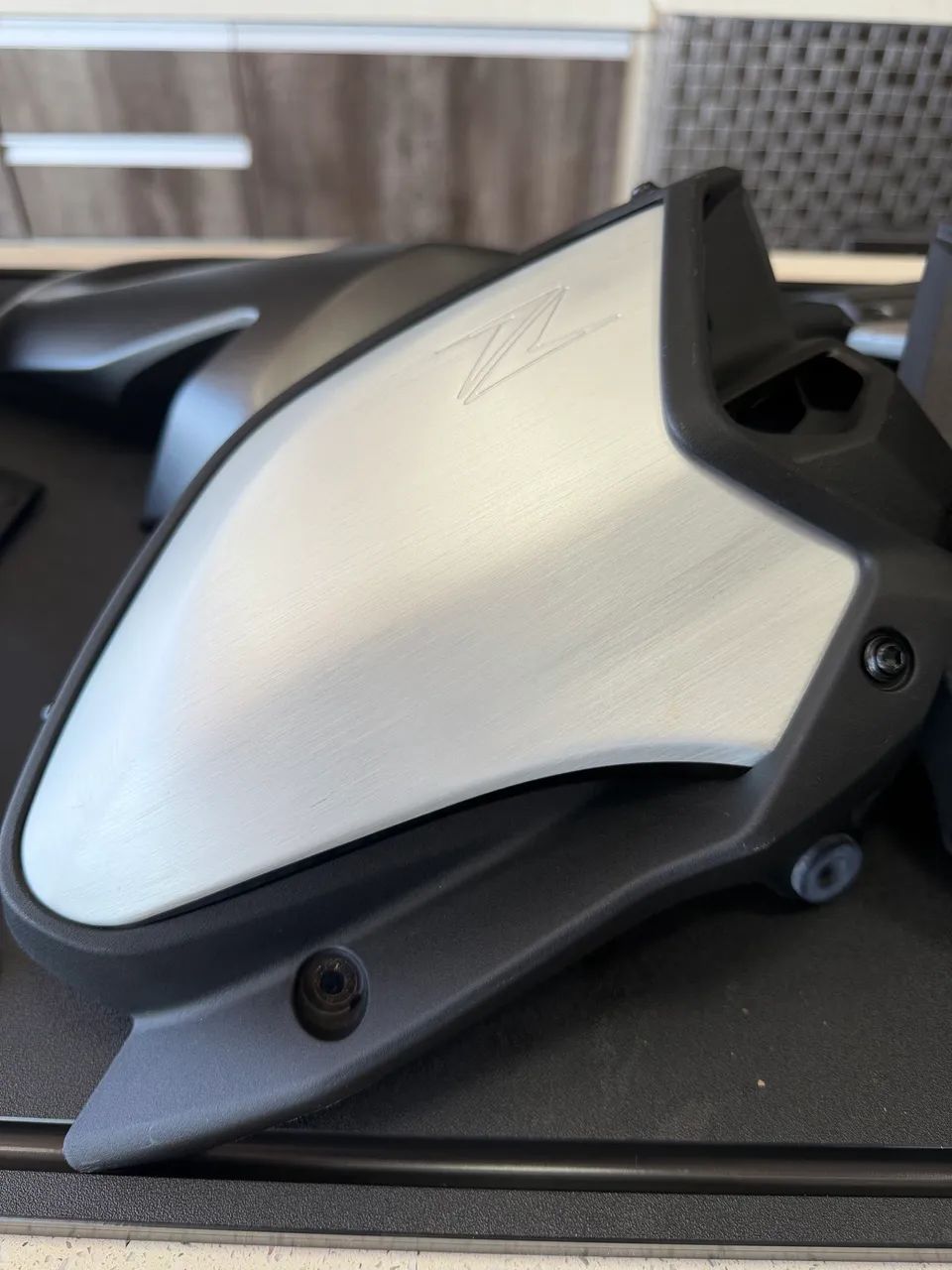 Peças originais Kawasaki Z900 2026 novas - banco garupa e