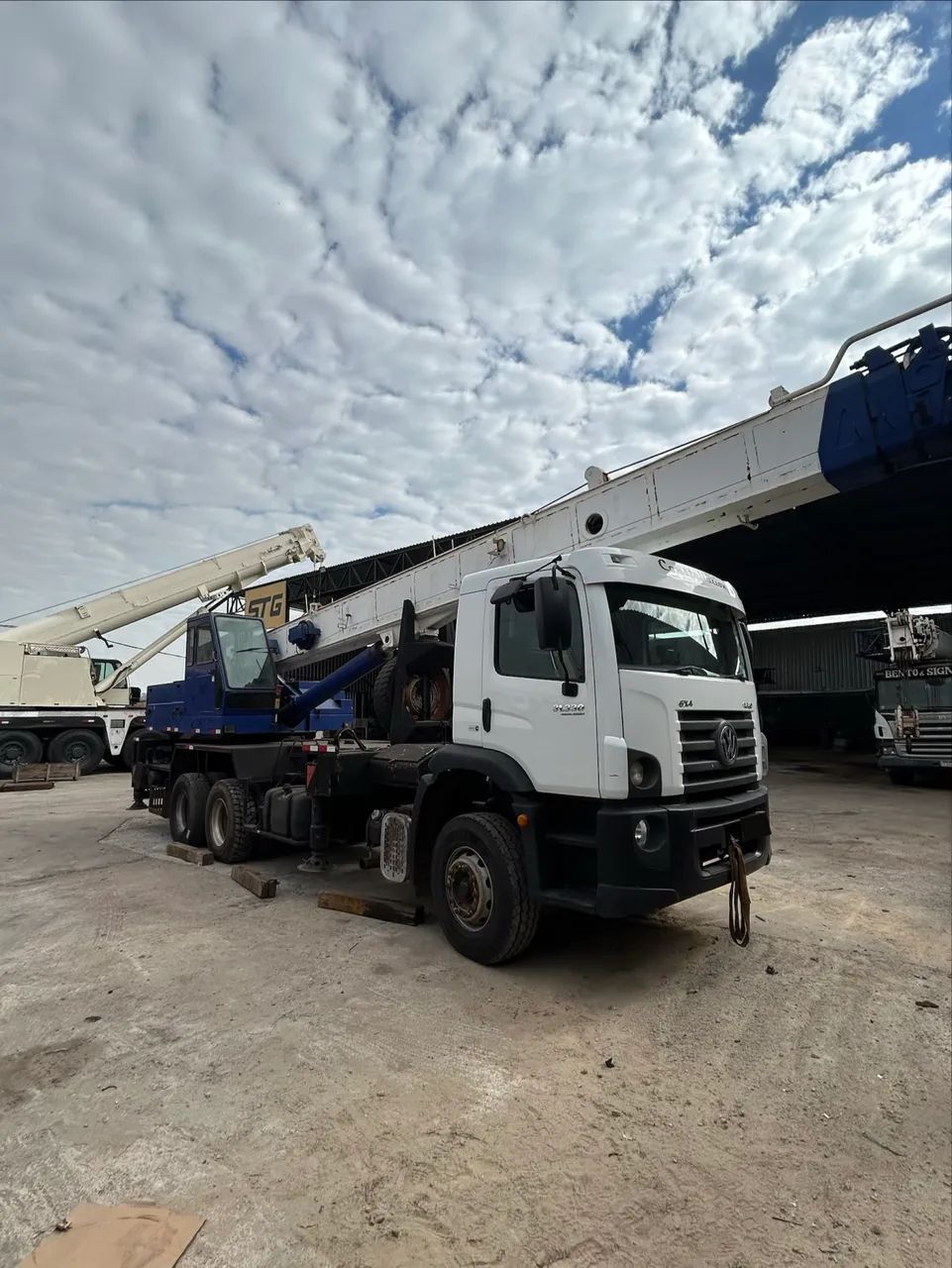 Guindaste Md30 Pronto para trabalhar 