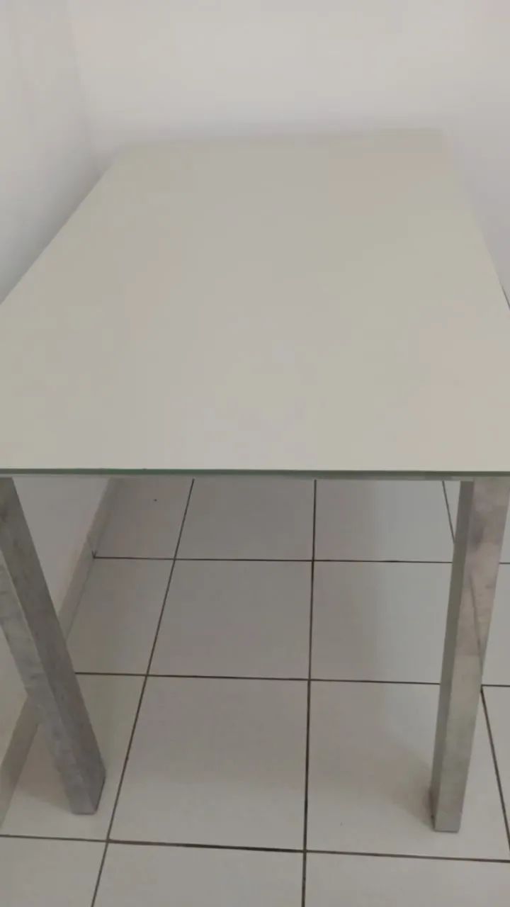 Mesa aluminio tampo de vidro