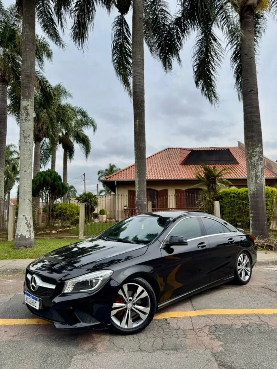 Mercedes-Benz CLA-200 First Edition 1.6 TB 16V Aut. 2014