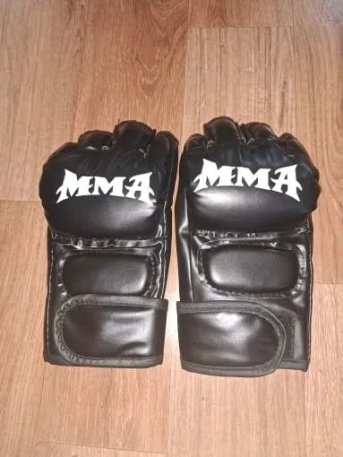 Luvas MMA nova 