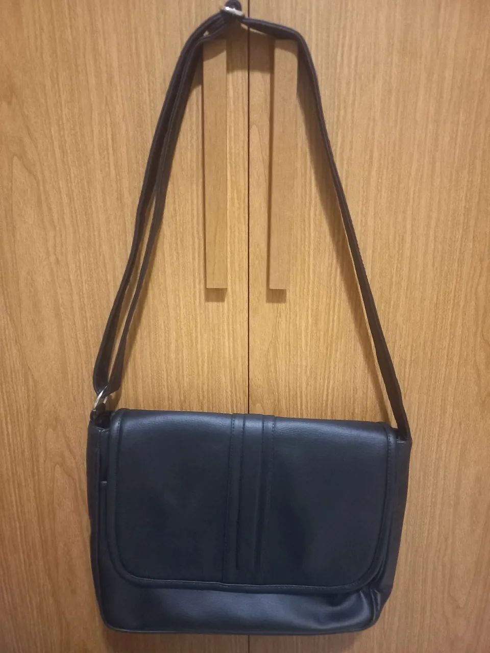 Bolsa transversa de couro 